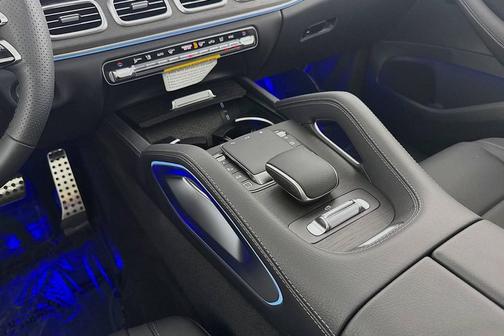 2026 Mercedes-Benz GLS 450 4MATIC