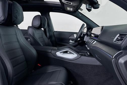 MANUFAKTUR Signature Silicon Grey 2026 Mercedes-Benz GLS 450 4MATIC