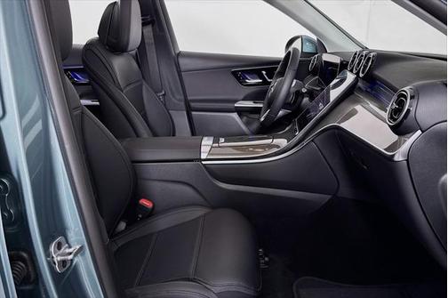 2025 Mercedes-Benz GLC 350e Base