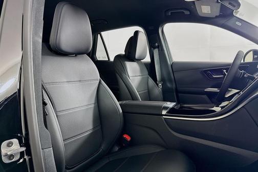 2026 Mercedes-Benz GLC 300 Base
