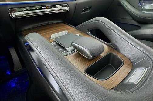2025 Mercedes-Benz GLE 450e 4MATIC