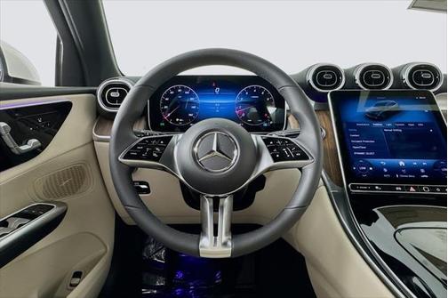 2025 Mercedes-Benz GLC 300 Base