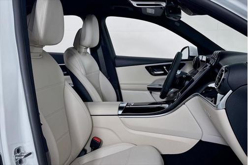 2025 Mercedes-Benz GLC 350e Base