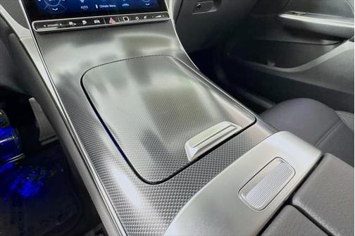 2025 Mercedes-Benz GLC 350e Base