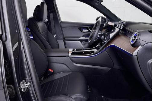 2025 Mercedes-Benz GLC 350e Base