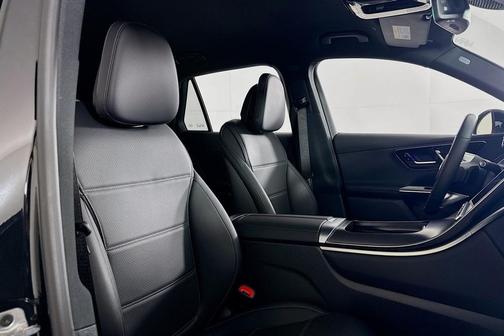 2025 Mercedes-Benz GLC 300 Base