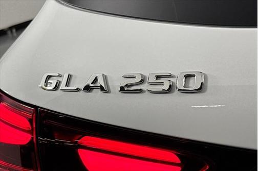 2025 Mercedes-Benz GLA 250 Base