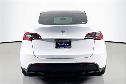 2021 Tesla Model Y Standard Range Rear-Wheel Drive