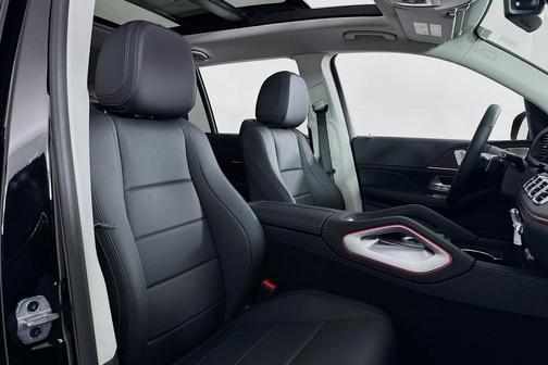 2026 Mercedes-Benz GLS 450 4MATIC