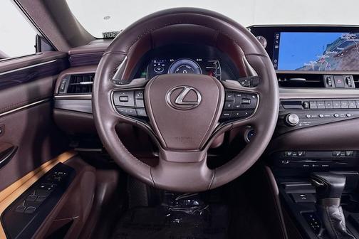 2021 Lexus ES 300h Base