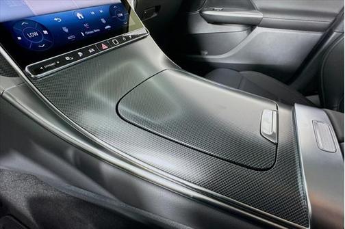2025 Mercedes-Benz GLC 350e Base