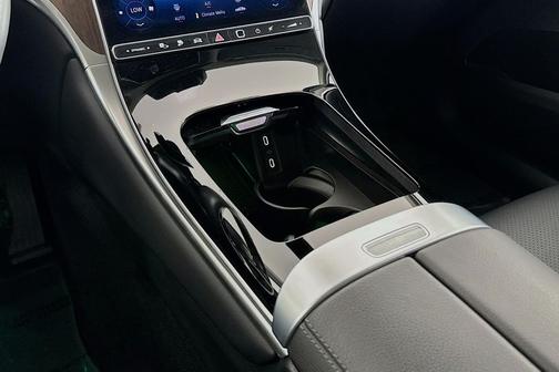 Black 2025 Mercedes-Benz GLC 350e Base
