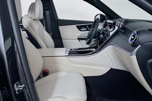 2026 Mercedes-Benz GLC 300 4MATIC
