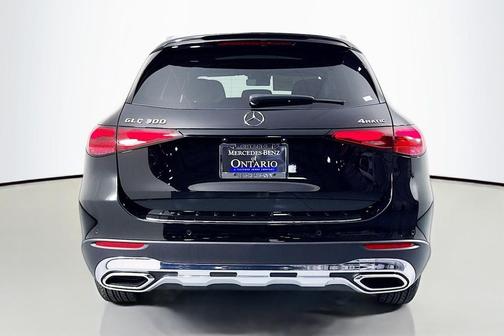 2026 Mercedes-Benz GLC 300 4MATIC