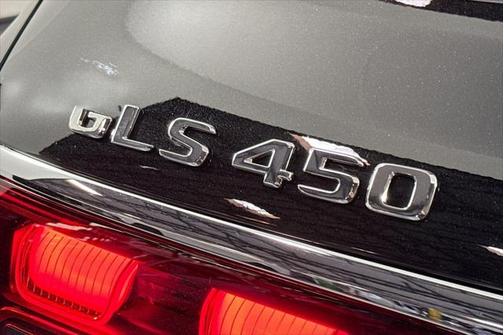 2025 Mercedes-Benz GLS 450 4MATIC