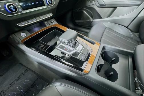 2025 Audi Q5 40 Premium Plus