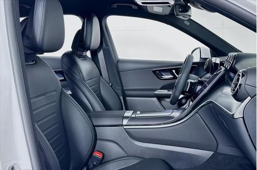 2025 Mercedes-Benz GLC 350e Base