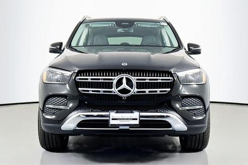 Obsidian Black Metallic 2026 Mercedes-Benz GLE 450e 4MATIC