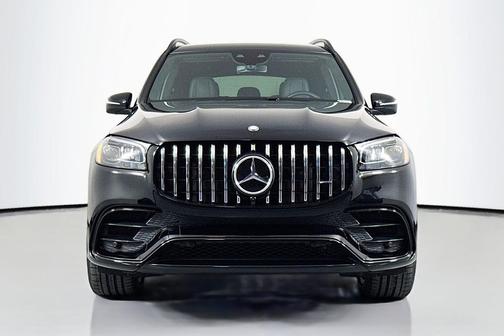 MANUFAKTUR Signature Ireland Mid Green Metallic 2025 Mercedes-Benz AMG GLS 63 Base