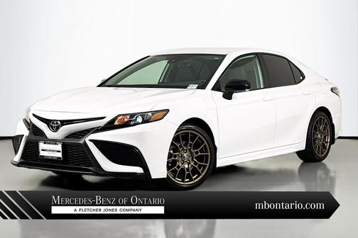 Ice Cap 2023 Toyota Camry SE