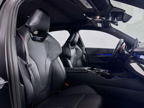 2025 BMW M5 Base
