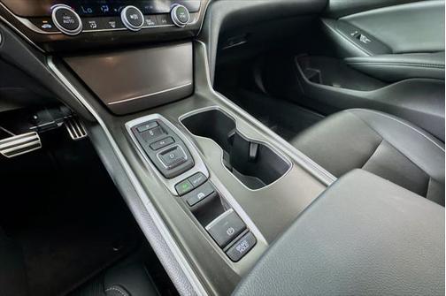 2022 Honda Accord Hybrid Base