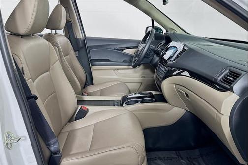 2020 Honda Pilot Touring 8-Passenger