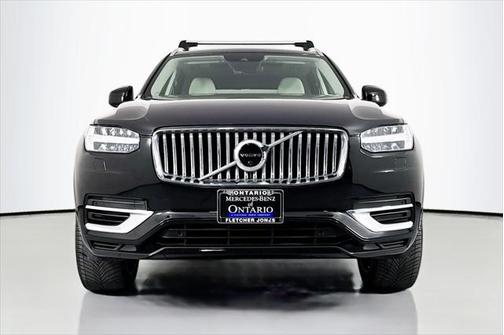 2022 Volvo XC90 Recharge Plug-In Hybrid T8 Inscription 6 Passenger