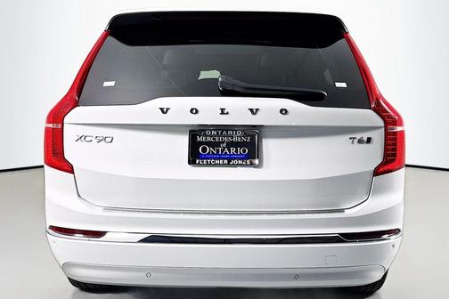 2022 Volvo XC90 T6 Inscription