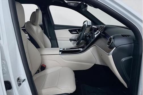 2025 Mercedes-Benz GLC 350e Base