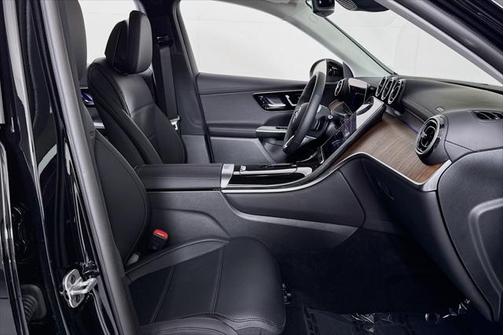 2025 Mercedes-Benz GLC 350e Base