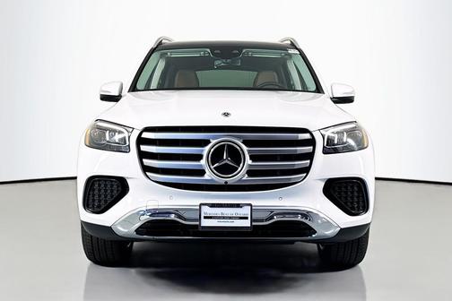Polar White 2026 Mercedes-Benz GLS 450 4MATIC