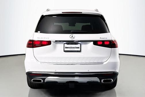 Polar White 2026 Mercedes-Benz GLS 450 4MATIC