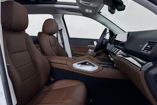 Polar White 2026 Mercedes-Benz GLS 450 4MATIC