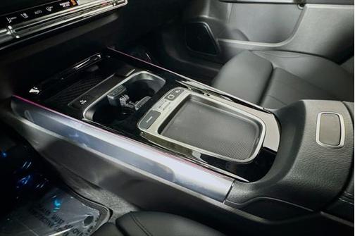 2025 Mercedes-Benz EQB 300 4MATIC