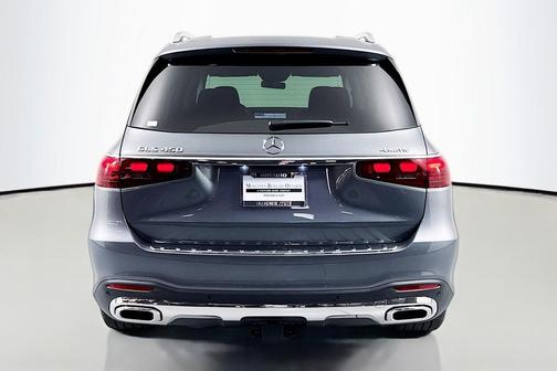 Selenite Grey Metallic 2026 Mercedes-Benz GLS 450 4MATIC