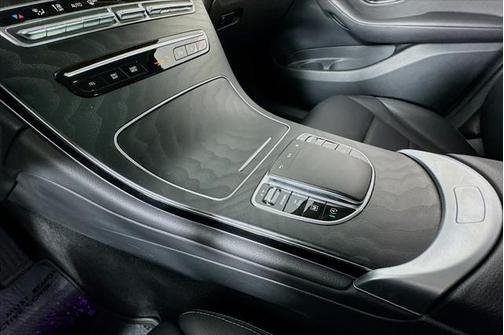 2022 Mercedes-Benz GLC 300 Base