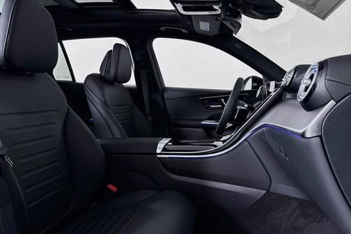 2026 Mercedes-Benz GLC 300 Base