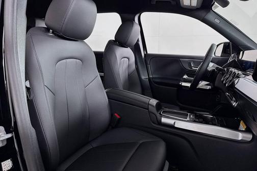 2025 Mercedes-Benz GLB 250 Base