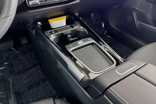 2025 Mercedes-Benz GLB 250 Base