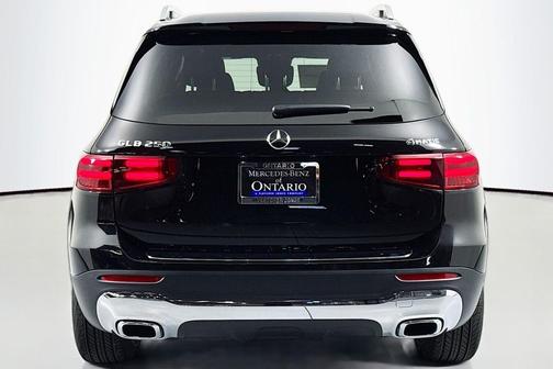 2025 Mercedes-Benz GLB 250 4MATIC