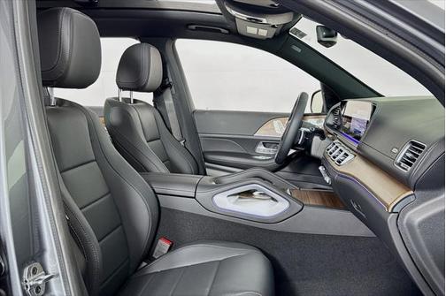 2025 Mercedes-Benz GLS 450 4MATIC