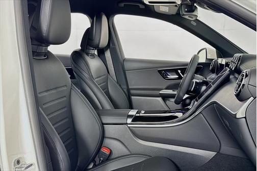 2025 Mercedes-Benz GLC 350e Base