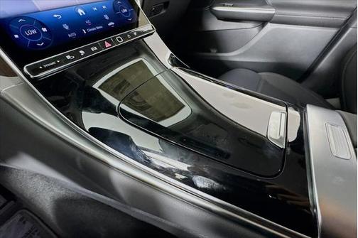 2025 Mercedes-Benz GLC 350e Base