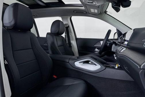 2026 Mercedes-Benz GLS 450 4MATIC