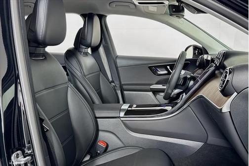 2025 Mercedes-Benz GLC 350e Base