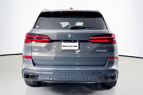 2025 BMW X5 M60i