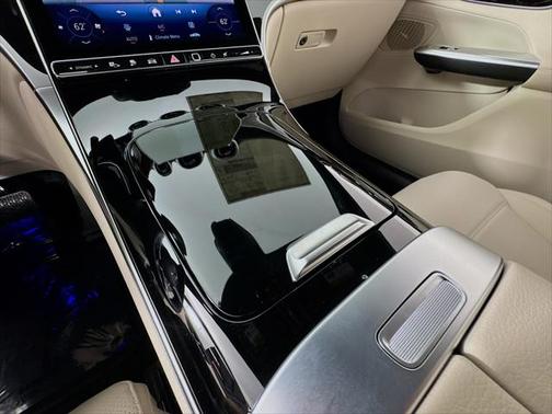 2025 Mercedes-Benz GLC 350e Base