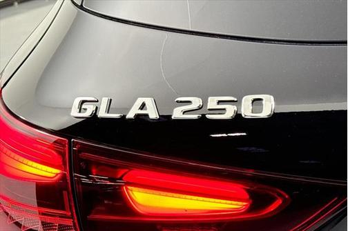 2025 Mercedes-Benz GLA 250 Base