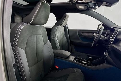 2023 Volvo XC40 Recharge Pure Electric Twin Ultimate